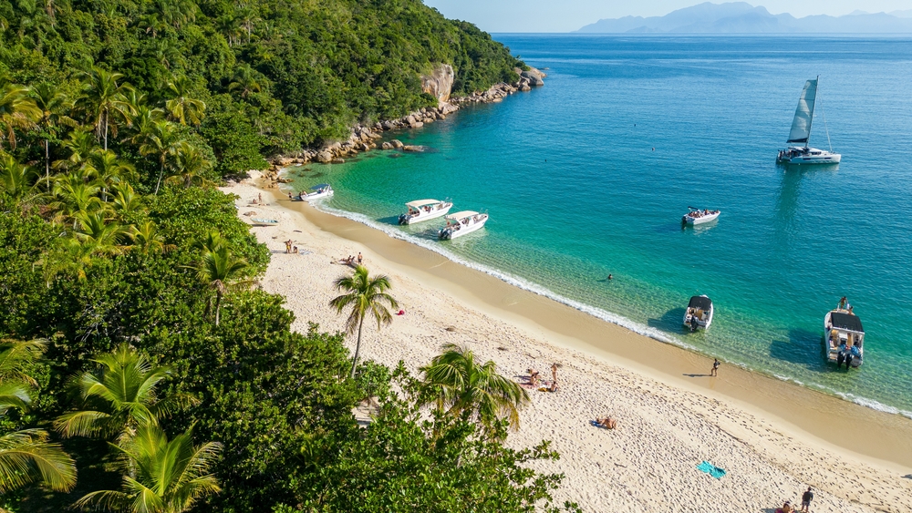 Praia dos Meros