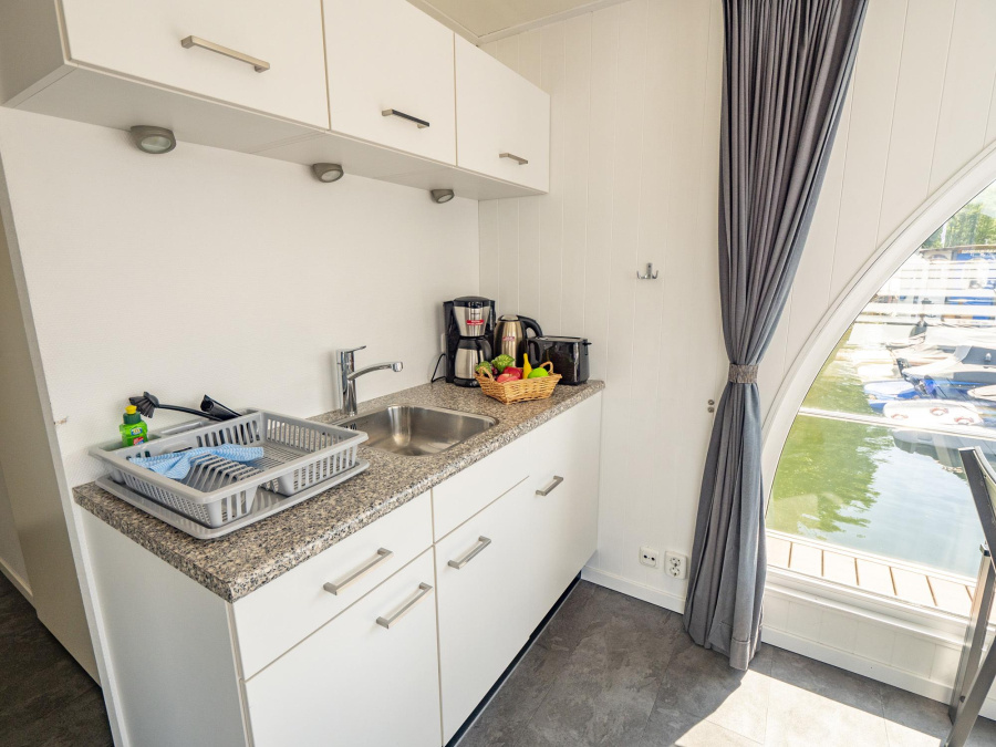 Photo #11 - YachtSuiteTyp 1 - Eldenburg (YachtSUITE Eldenburg) in Waren - 147