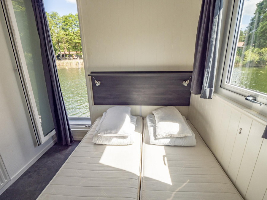 Photo #33 - YachtSuiteTyp 1 - Eldenburg (YachtSUITE Eldenburg) in Waren - 147