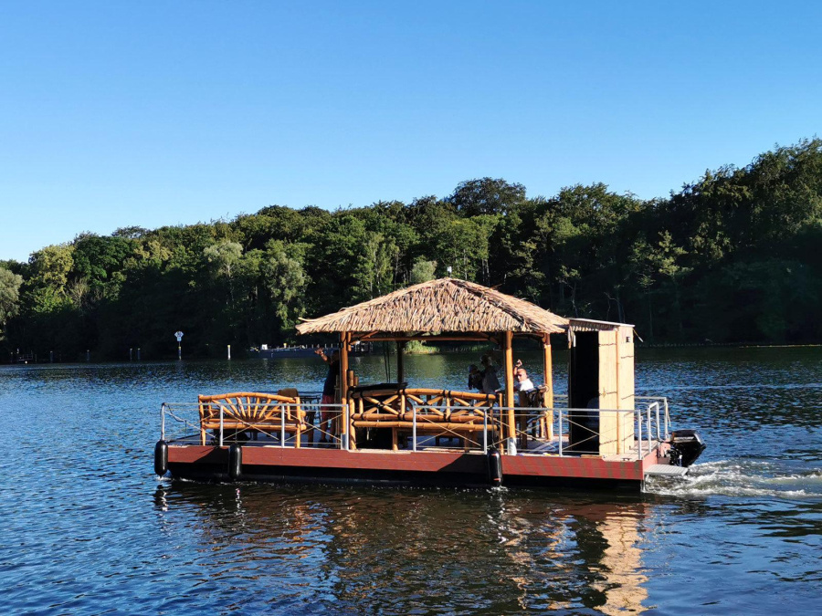 Photo #17 - Marina EldenburgParty & Badefloss (Tiki-Boat Nr. 19) in Waren - 186