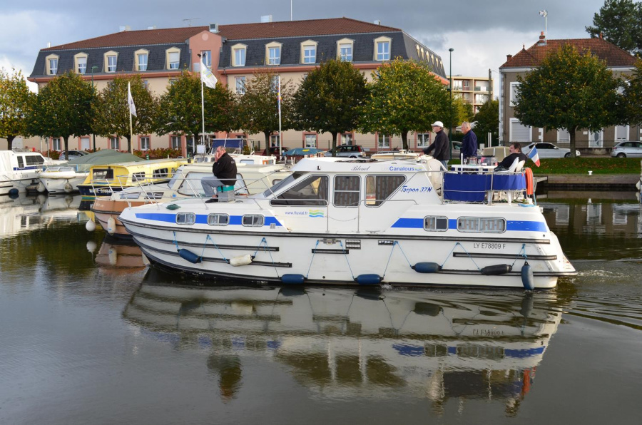 Photo #9 - ClassicTarpon 37 (159) in Luzech - 348