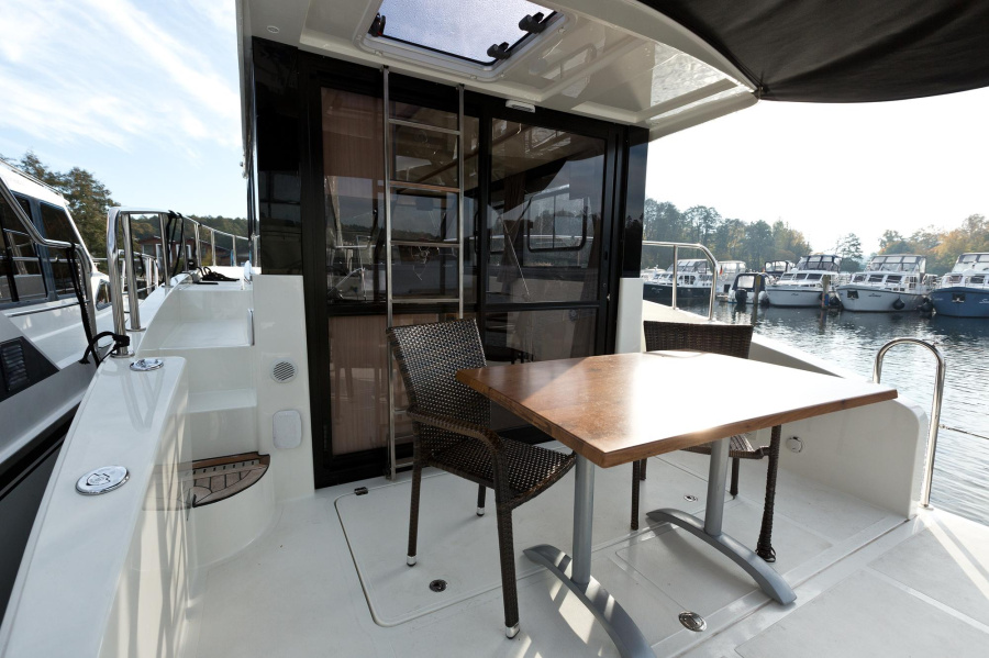 Photo #22 - Cobra YachtsFutura 36 (Müritz-Cruiser 3) en Waren - 403