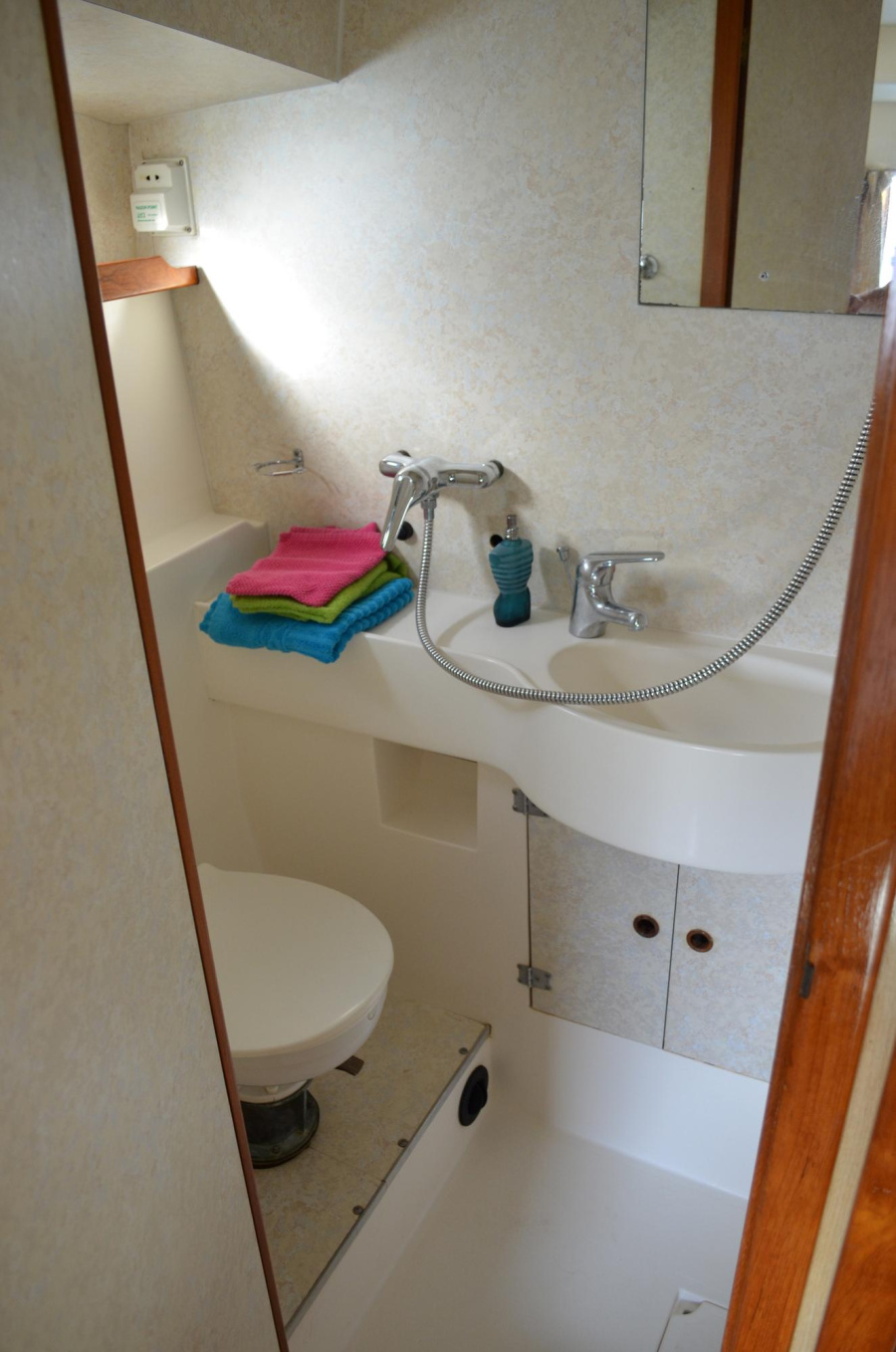 Photo #16 - ClassicHaines Rive 40 (1134) in Homps - 580