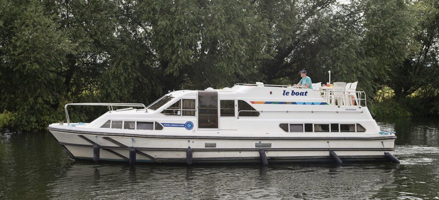 Photo #4 - StandardCrusader (44) in Chertsey - 866