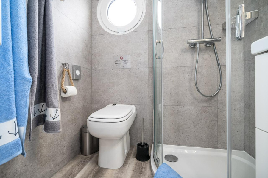Photo #14 - Waterbus S.C.Independent (H+M Lounge) en Buchholz - 1774