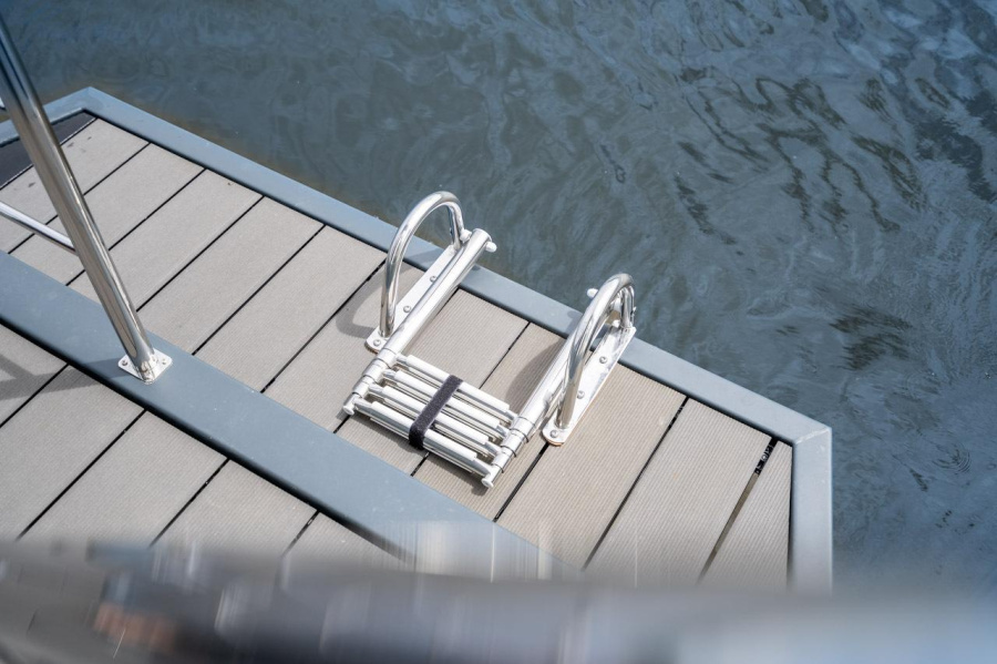 Photo #18 - Waterbus S.C.Independent (H+M Lounge) en Buchholz - 1774