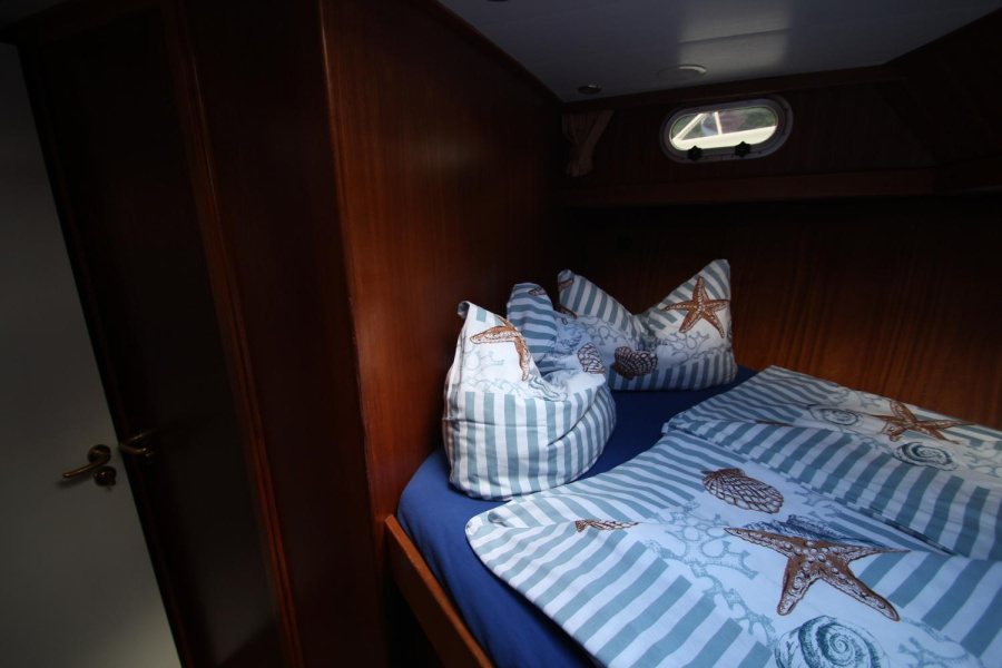 Photo #23 - Proficiat1300 Exclusive (Delight) in Waren - 1795