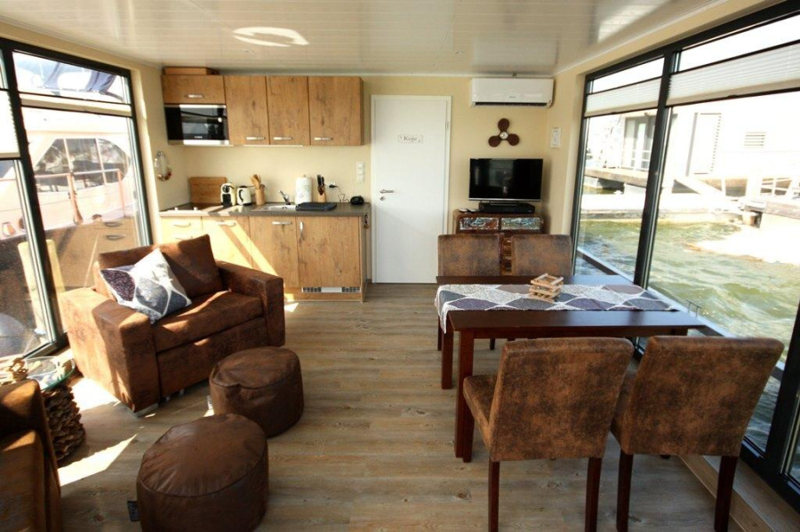 Photo #7 - 1Floating 30 Schwimmferienhaus (MeinFERIENBOOT 2 (fest liegend)) in Ribnitz - 1855