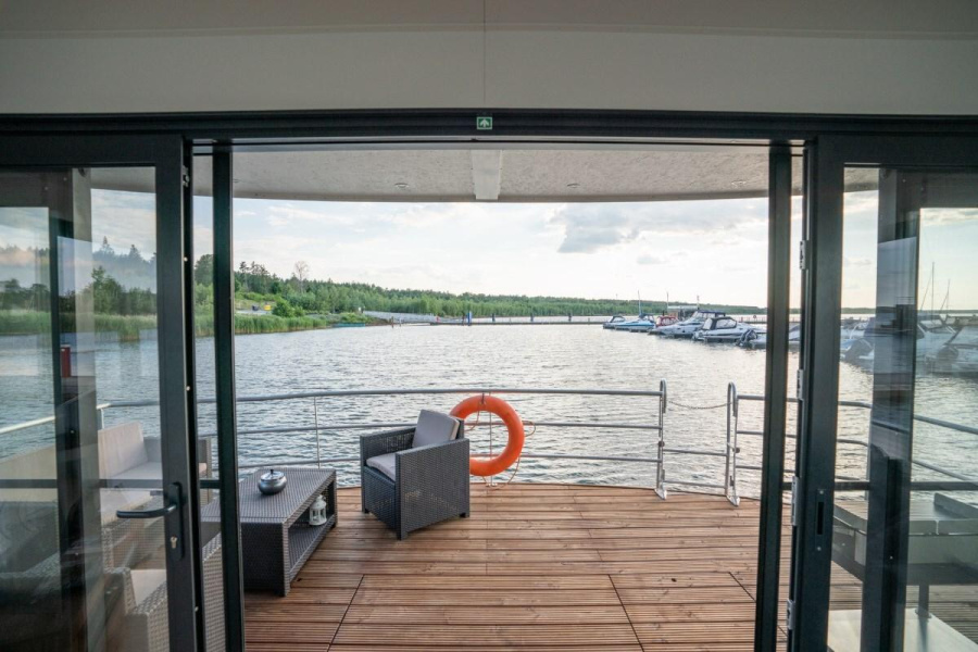 Photo #15 - FLOATING44 (Hausboot the Hideaway LP25) in Boxberg - 1875
