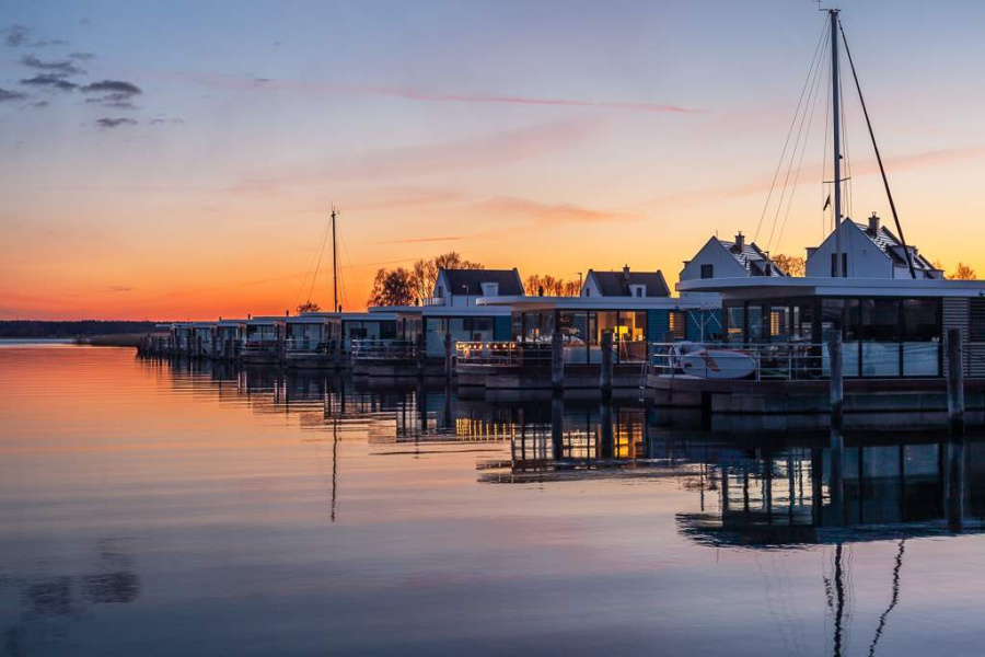 Photo #8 - FLOATING44 (Hausboot Chalet am Meer - LP8) in Peenemunde - 1889
