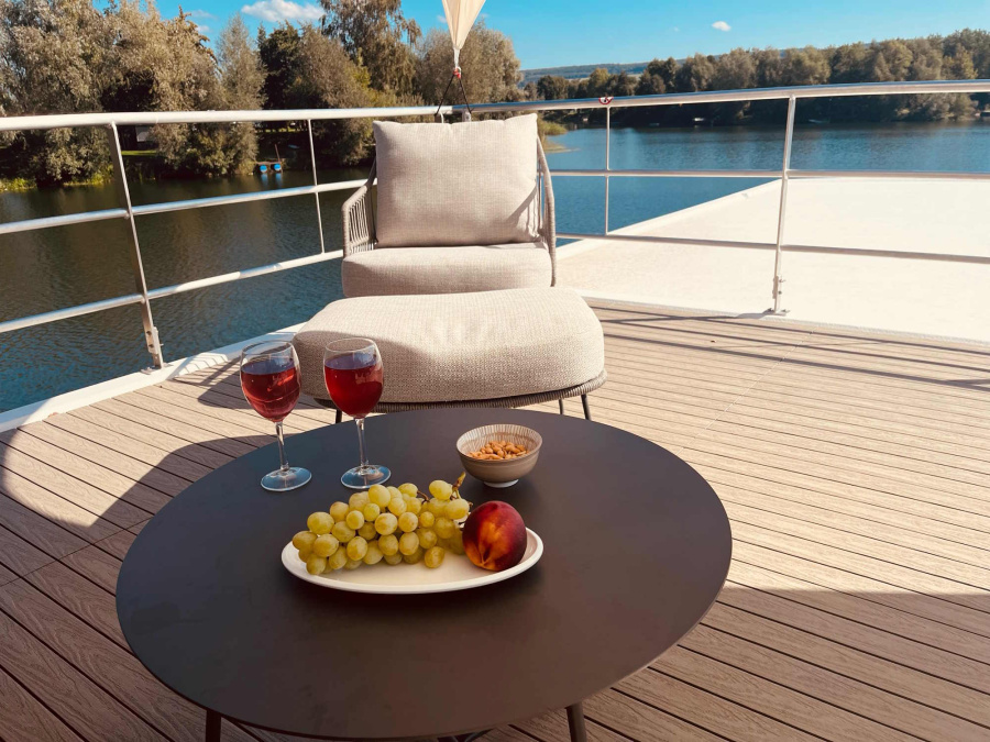 Photo #8 - FLOATING44 (Hausboot CALIENE - LP9) in Hoxter - 2082