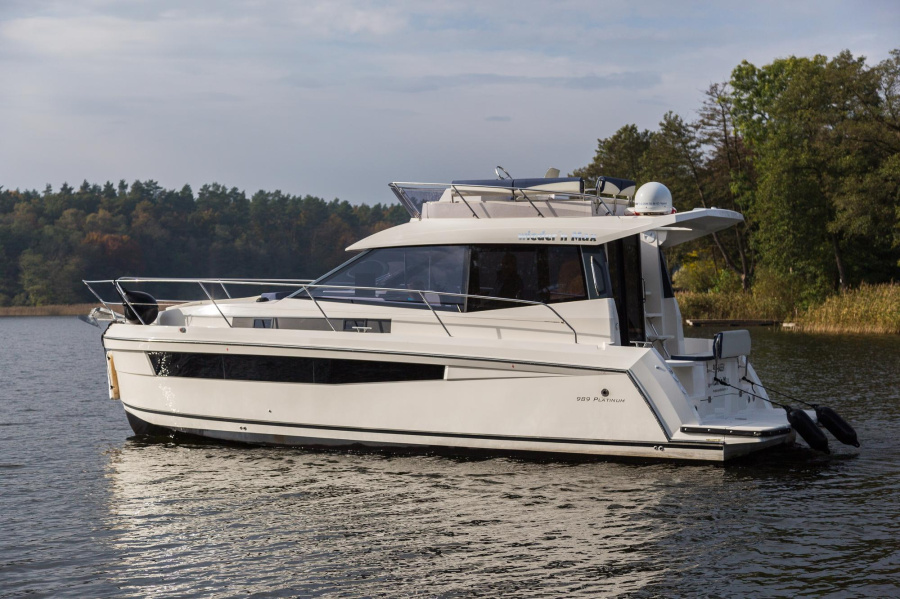 Photo #11 - Platinum989 Flybridge (Wieder`n Max) en Rheinsberg - 2094