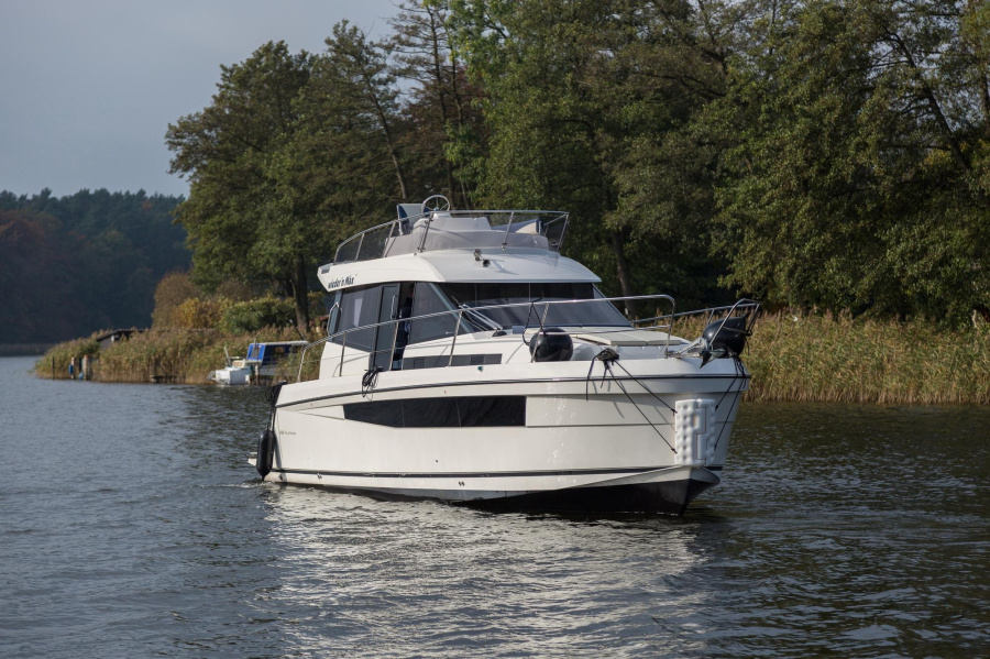 Photo #9 - Platinum989 Flybridge (Wieder`n Max) en Rheinsberg - 2094