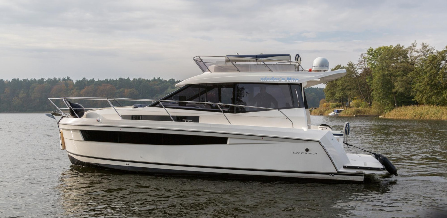 Photo #31 - Platinum989 Flybridge (Wieder`n Max) en Rheinsberg - 2094