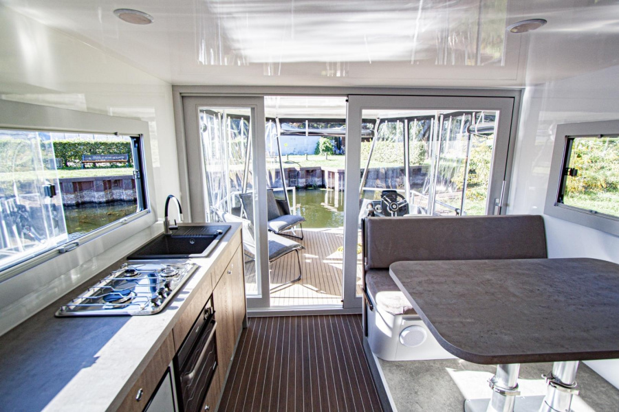 Photo #5 - HausbootKOMFORT 11 (MALIBU) en Roblinsee - 2184