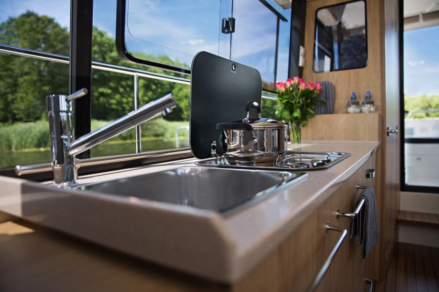 Photo #7 - HouseboatSunCamper35 (14) in Casier - 2319