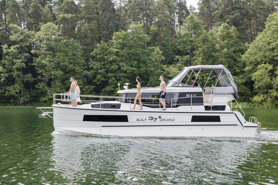 Photo #24 - HouseboatGrand37 (13) en Casier - 2332