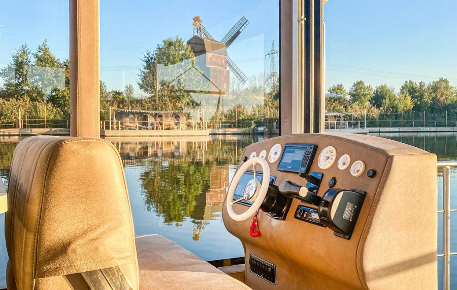 Photo #4 - LuxbootLuxboot (Paradise Island) in Buchholz - 2355