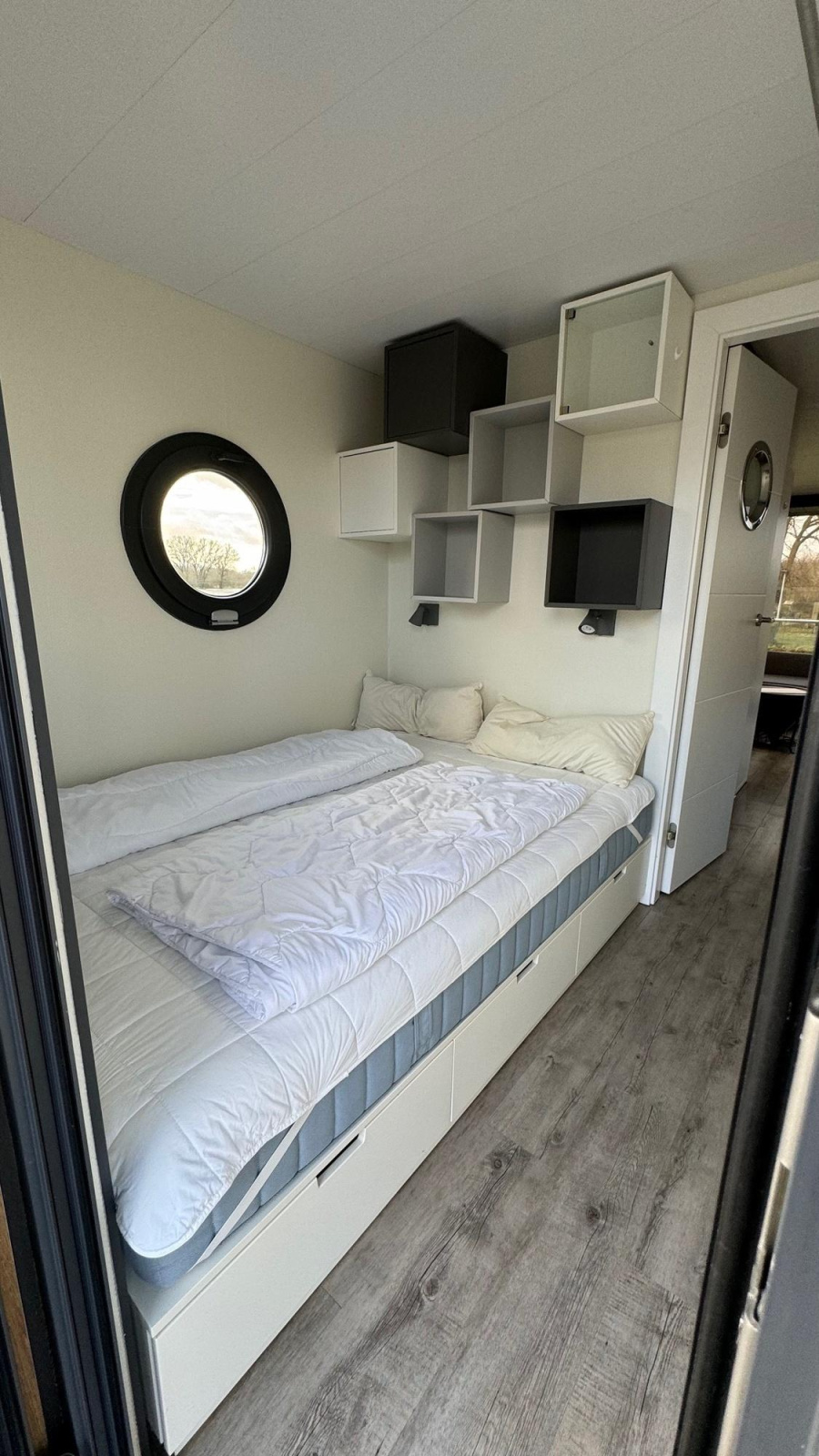 Hausboot LaMare Apartboat "Demmin" SUP inklusive - 2