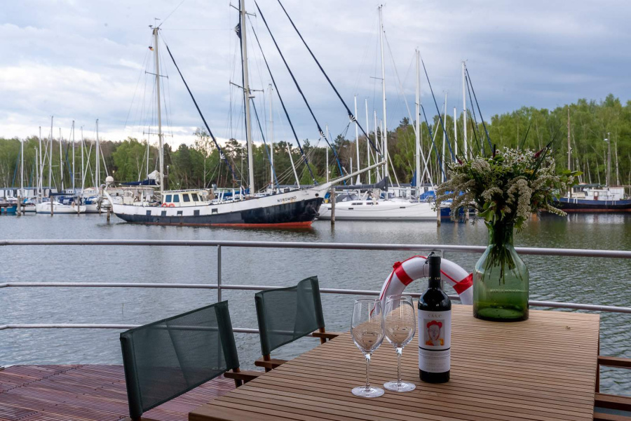 Photo #5 - FLOATING44 (Hausboot LP1) in Peenemunde - 2389