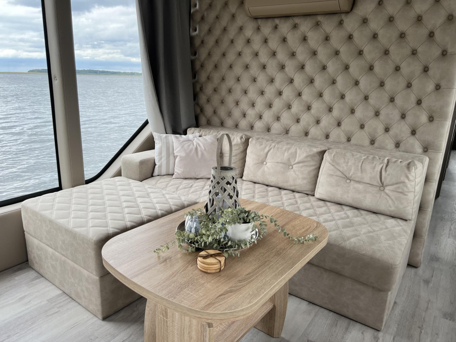 Photo #6 - HausbootLuxboot Floating House (Luxboot 2) in Röbel - 2436