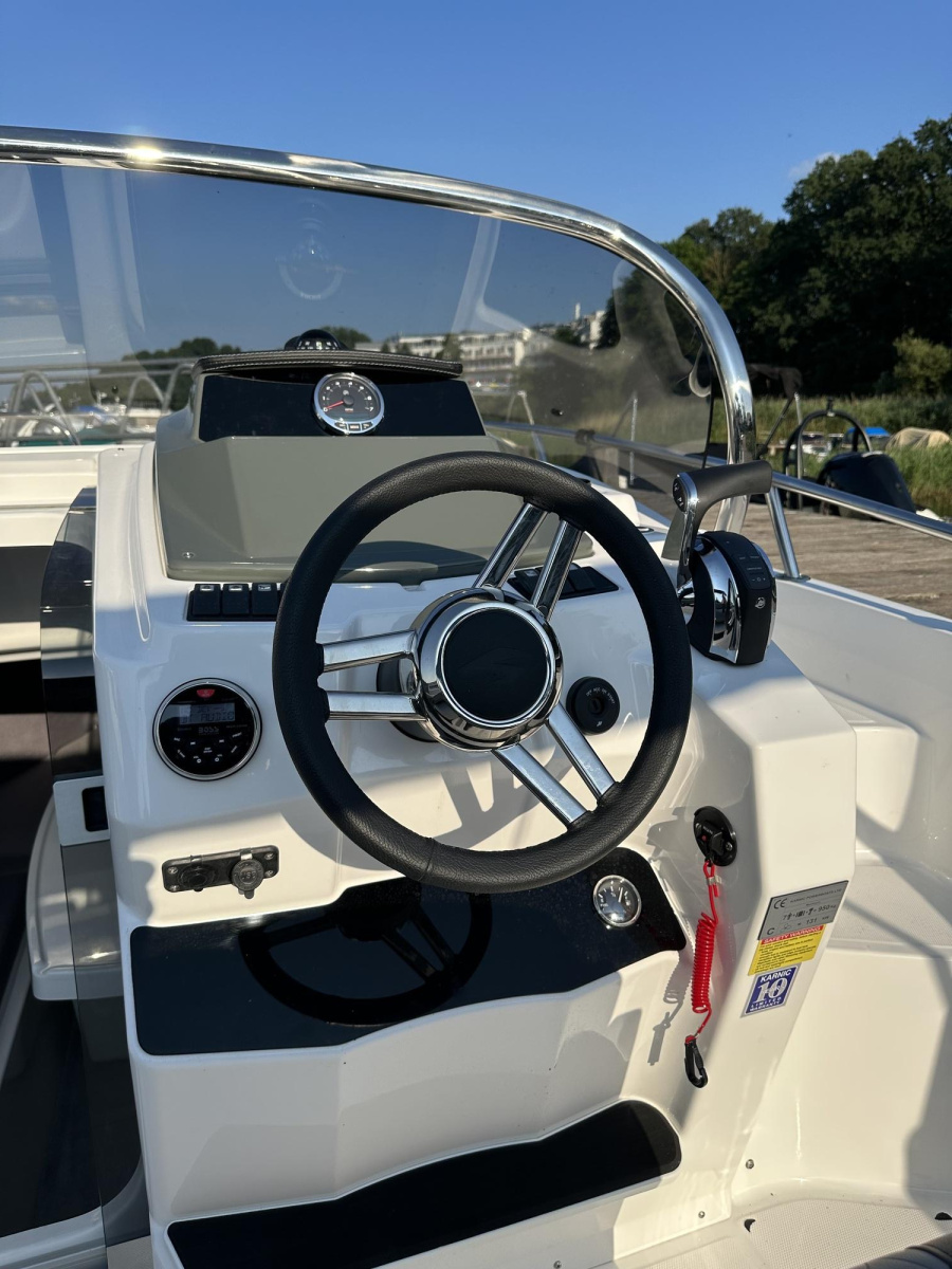 Photo #10 - KarnicKARNIC SL 602 (KARNIC SL 602) in Fleesensee - 2468
