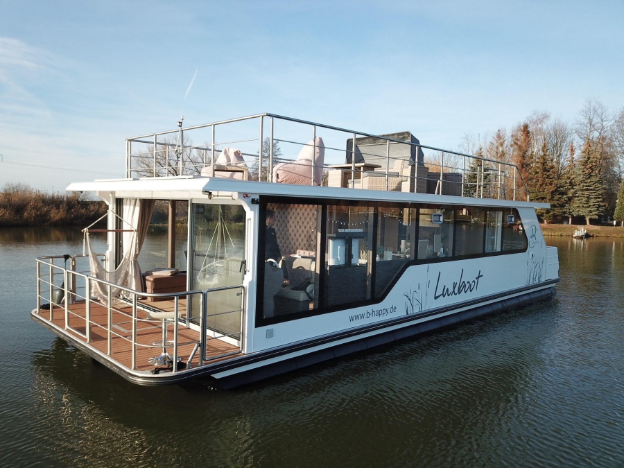 Photo #3 - LuxbootLuxboot (Yessica) in Buchholz  - 2512