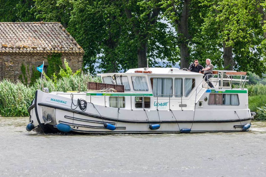 Photo #4 - Pénichette Flying Bridge1165 FB (1165 (9)) in Joigny. - 2625