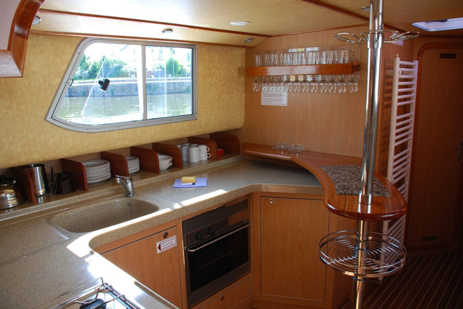 Photo #12 - Pénichette Flying Bridge1500 FB (150FB (6)) in Argens. - 2703
