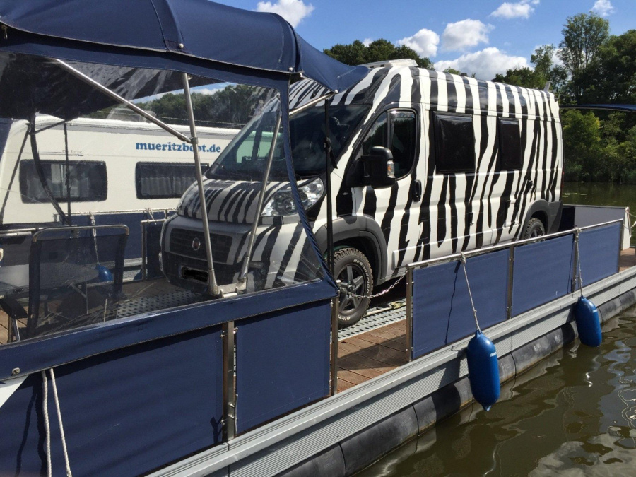 Photo #5 - TechnusTrimaran-Schwimmplattform (Wechsel-Wassercamper mit eigenem Fahrzeug (1)) en Jabel - 2795