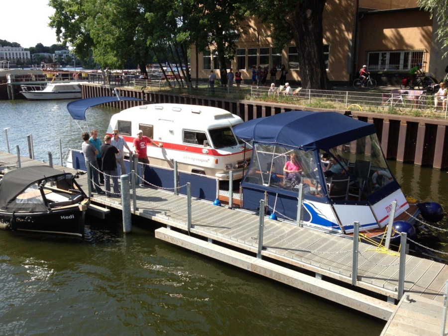 Photo #6 - TechnusTrimaran-Schwimmplattform (Wechsel-Wassercamper mit eigenem Fahrzeug (1)) en Jabel - 2795