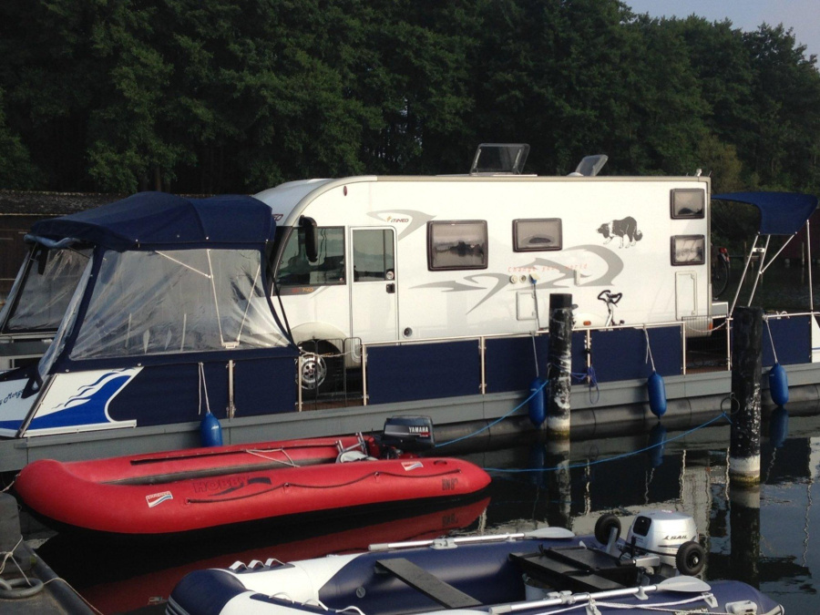 Photo #9 - TechnusTrimaran-Schwimmplattform (Wechsel-Wassercamper mit eigenem Fahrzeug (1)) en Jabel - 2795