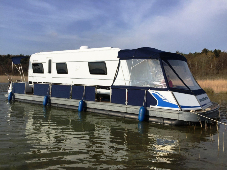 Photo #6 - TechnusTrimaran-Schwimmplattform (Wechsel-Wassercamper mit eigenem Fahrzeug (2)) en Jabel - 2796