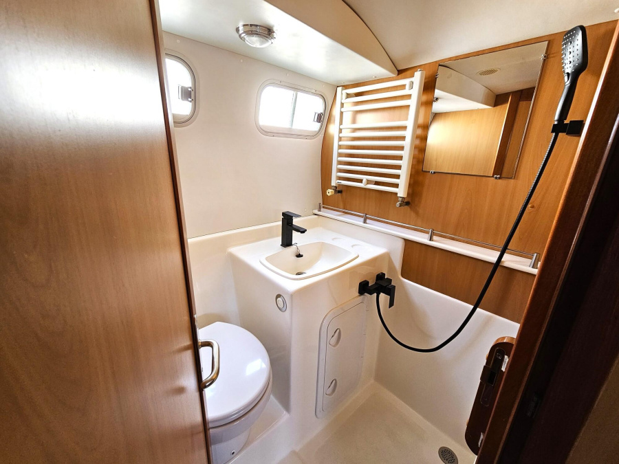 Photo #27 - Tarpon37 Duo Prestige (Persephone) in Lubz - 2812