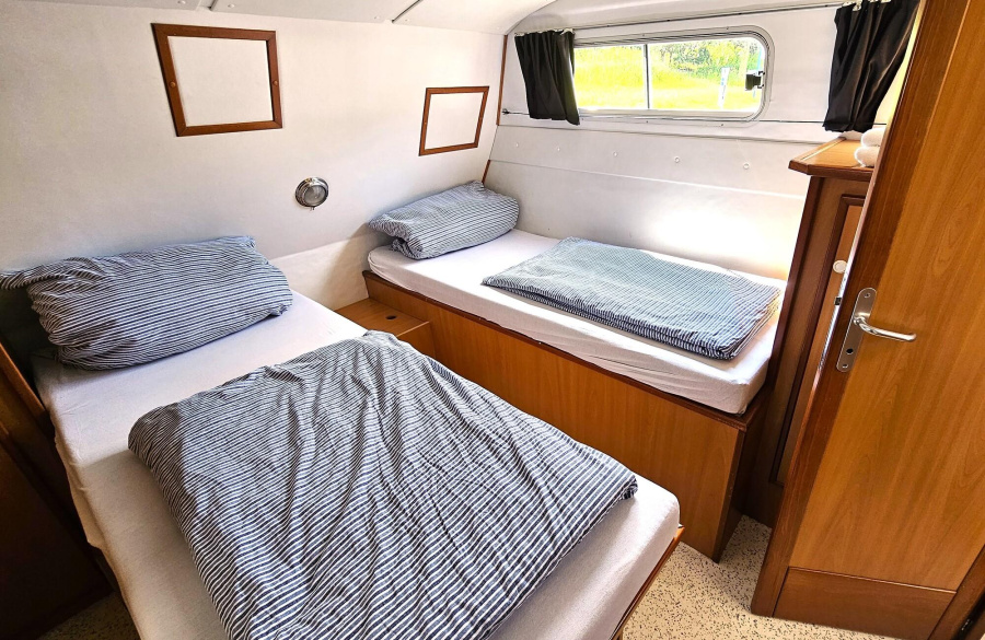 Photo #22 - Tarpon37 Duo Prestige (Persephone) in Lubz - 2812