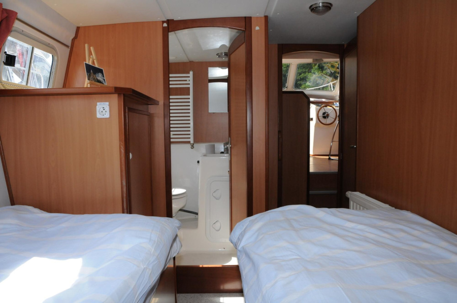 Photo #11 - Tarpon42 Trio Prestige (Ariadne) in Lubz - 2815
