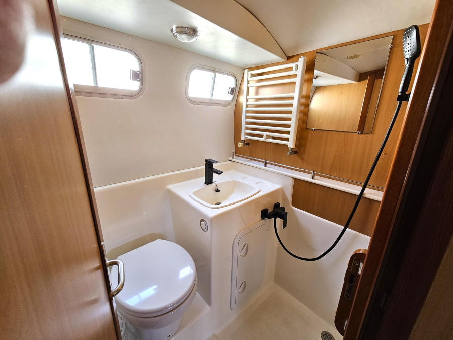 Photo #16 - Tarpon37 Duo Prestige (Gaia) in Lubz - 2820