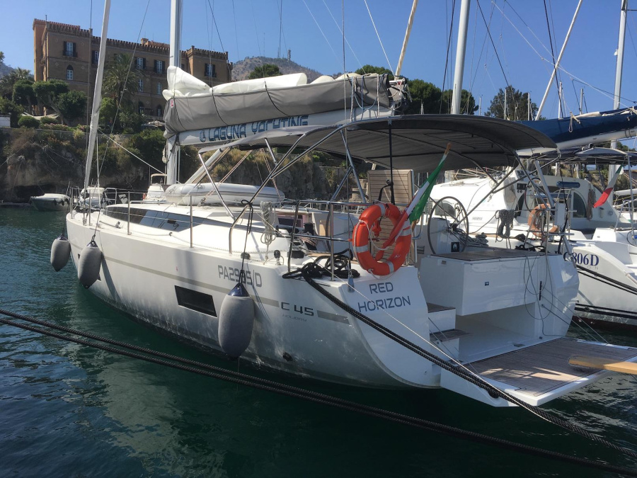 Photo #1 - Bavaria 45 (Red Horizon) in Marina Villa Igiea () - 3040