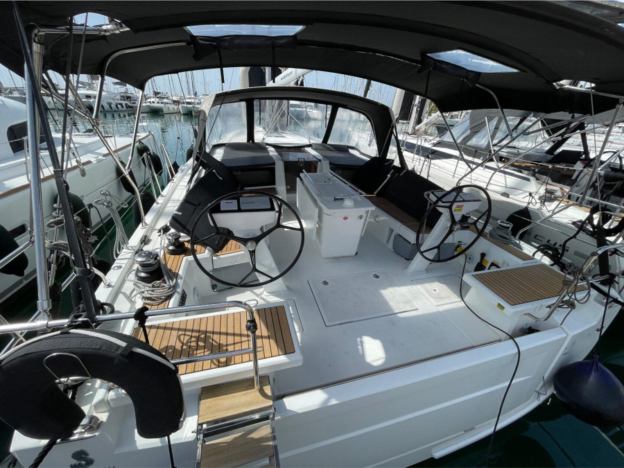 Premium sailing - 1