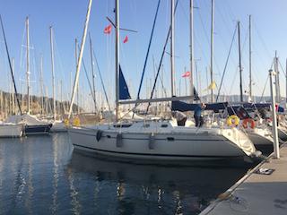 Photo #1 - Jeanneau Sun Odyssey 42.2 (Monkey Mischief) in  - 3135