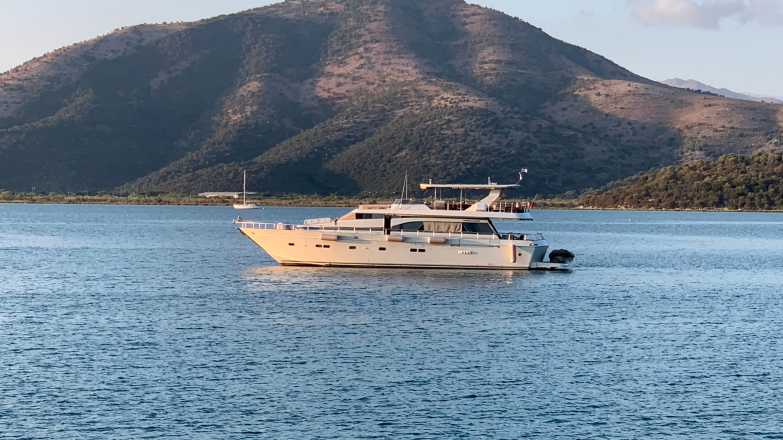 Photo #1 - CANTIERI DI PISA  AKHIR 22.5 (CANTIERI DI PISA  AKHIR 22.5) in Old Port - 3143
