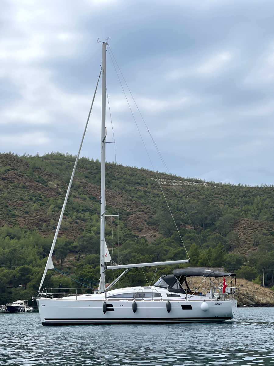 Photo #1 - Elan 40.1 (Less) en Yes Marina - 3310