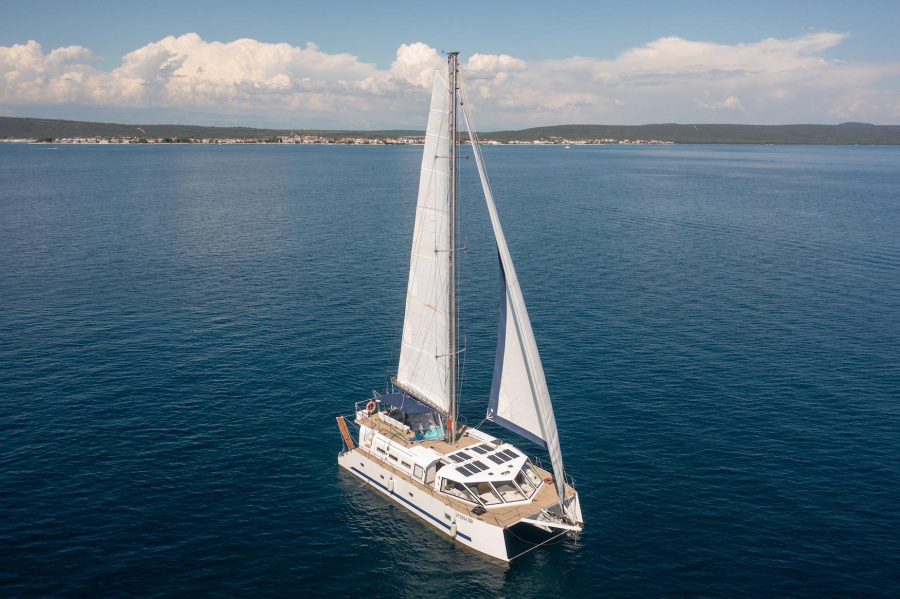 UPWIND - 1