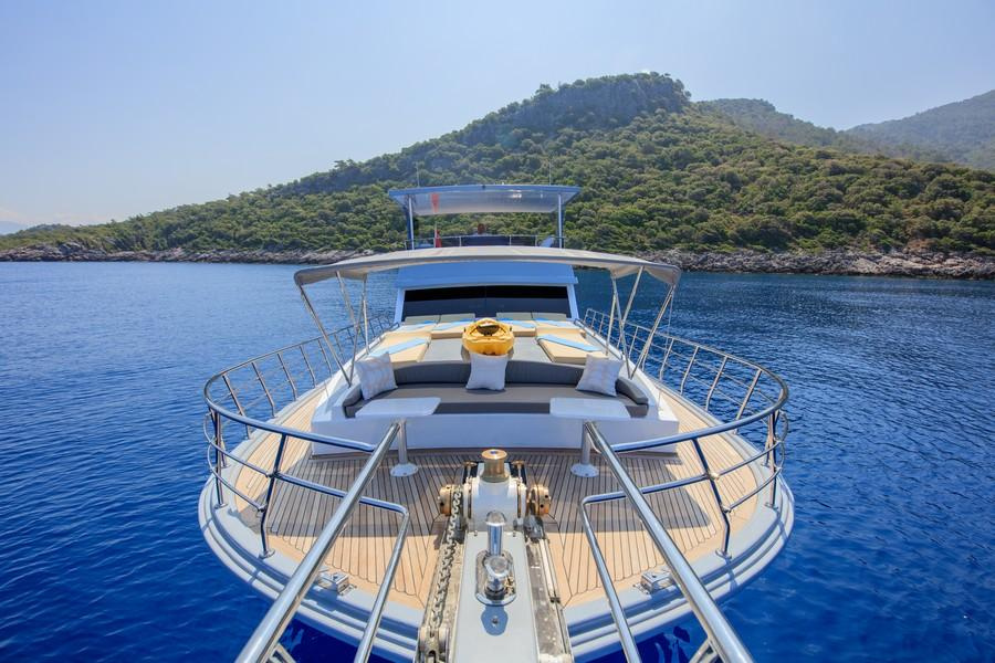 Photo #1 - Gulet (Royal RTT) in marina - 3380