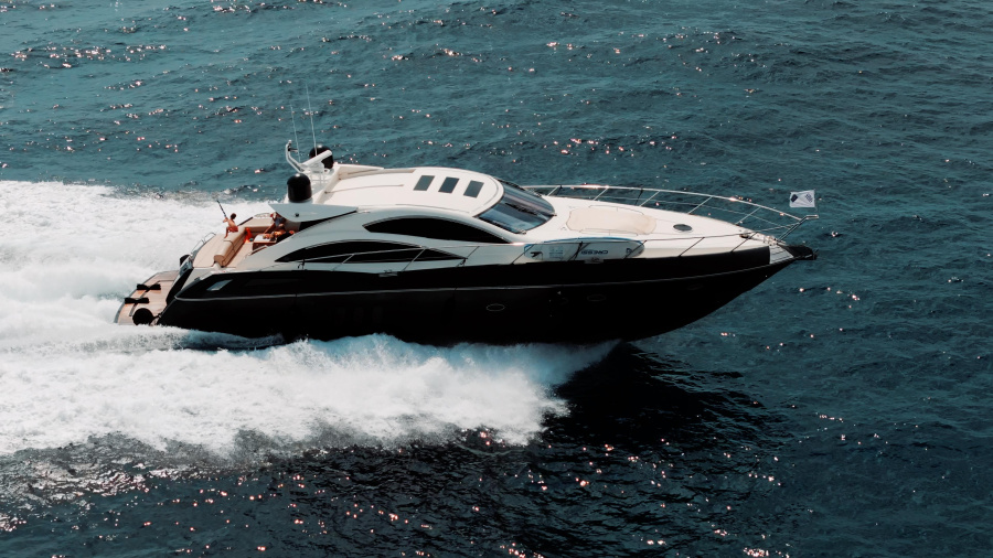 Photo #1 - Predator 63 (YODA) in GLYFADA - 3424