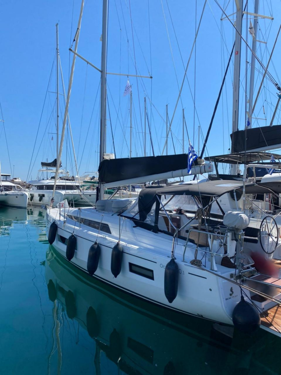 Photo #1 - BENETEAU OCEANIS 40.1 (ROZA) in Alimos marina - 3496