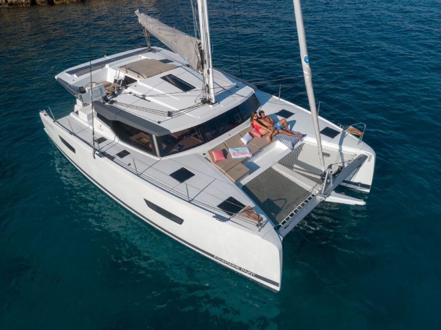 Photo #1 - FOUNTAINE PAJOT ASTREA 42 (FOUNTAINE PAJOT ASTREA 42) in Port de l'Amirauté - 3507