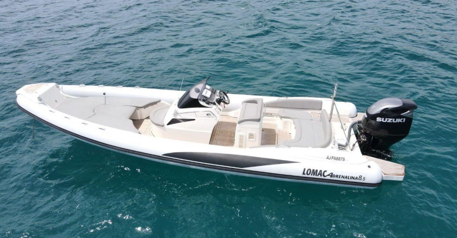 Photo #1 - LOMAC ADRENALINA 8.5 (Nautilus) in Port de l'Amirauté - 3515