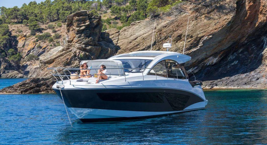 Photo #1 - BENETEAU Gran Turismo 45 (Bahia) in Port de l'Amirauté - 3528