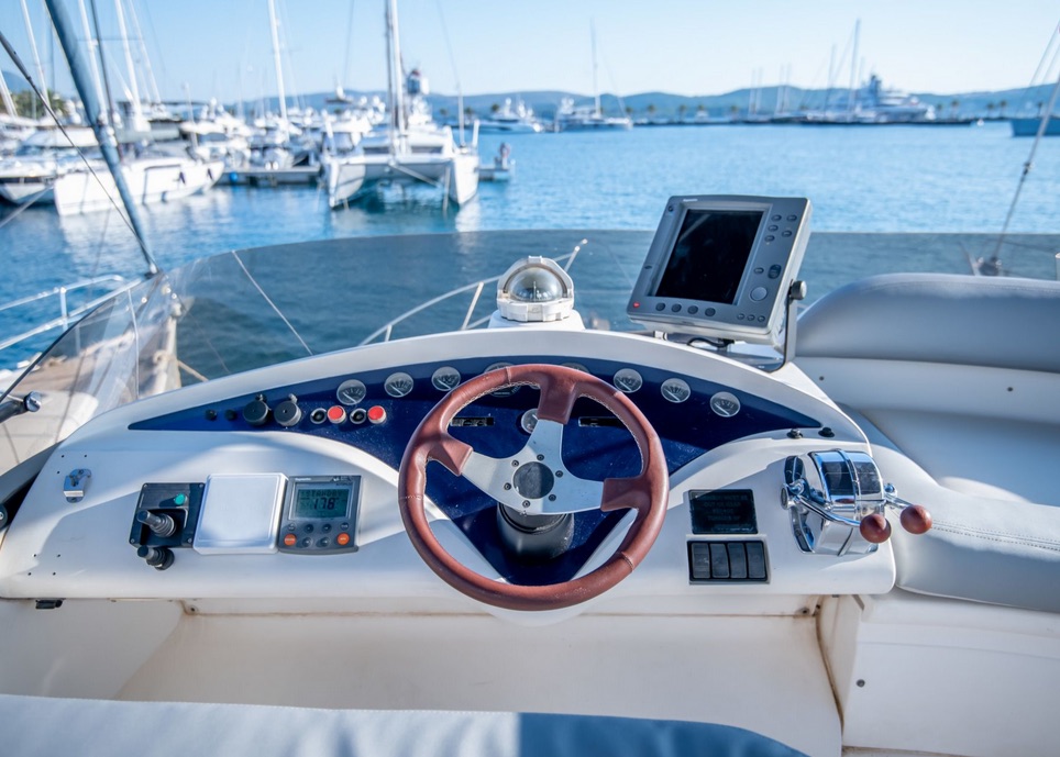Photo #10 - Fairline Phantom 42 (Hermes) in Tivat - 2913